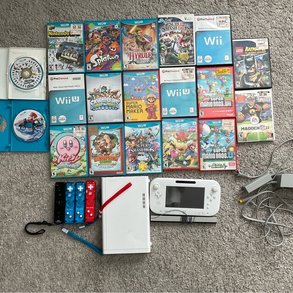 Used WII U noticeable marks and scratches. - Picture 2 of 4